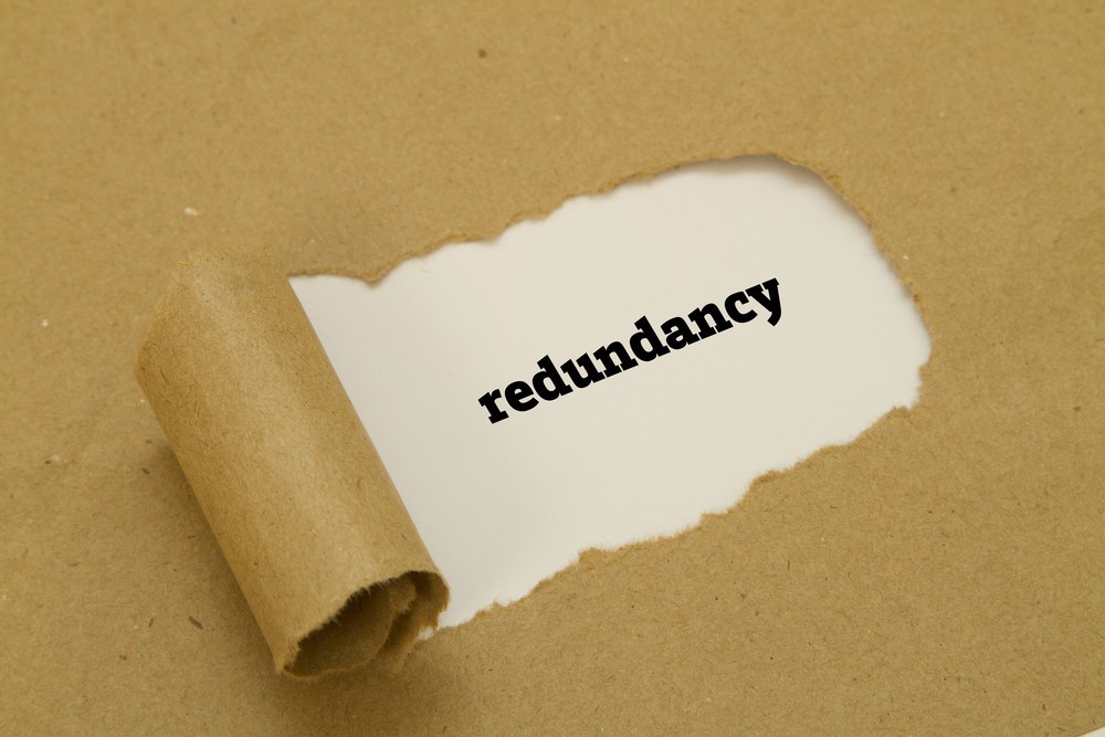 The differences between individual and collective redundancy